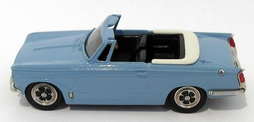 Lansdowne Models 1/43 Scale LDM19 - 1968 Triumph Vitesse Mk2 Top Down - Blue - Picture 5 of 5
