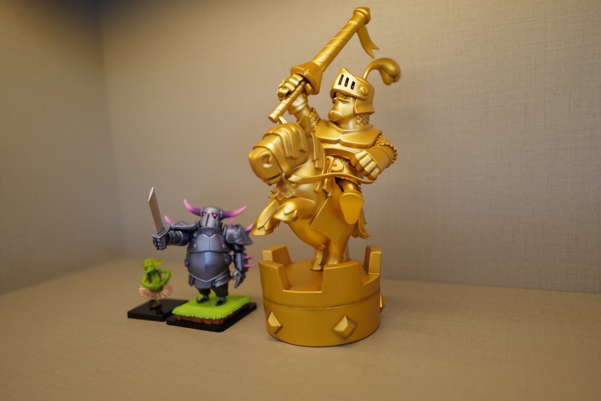 クラッシュロワイヤル　金のプリンセス clash e Supercell Clash Royale Golden Prince 5th Anniversity Limited