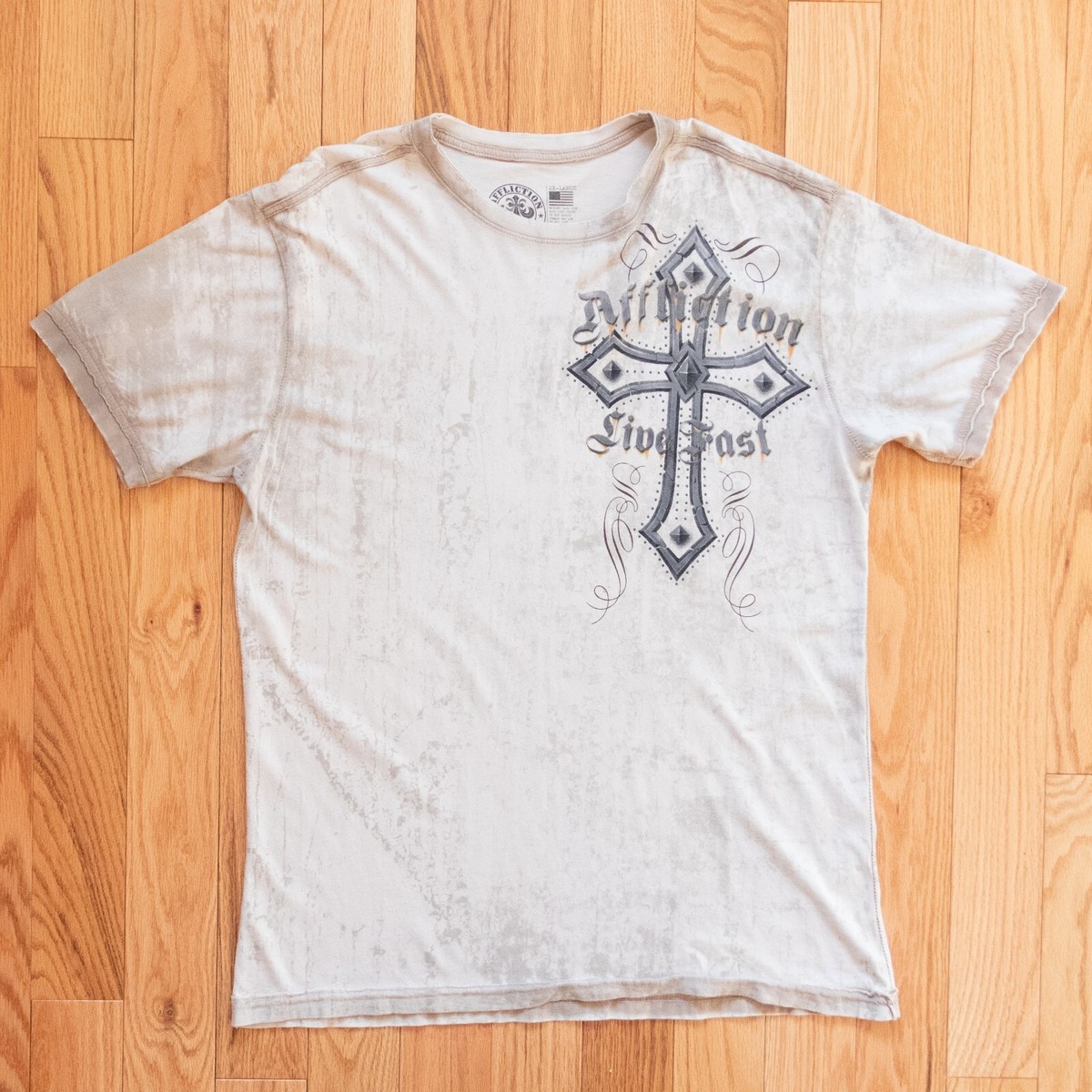 Affliction Men's y2k Skull Cross Live Fast White TShirt Tapout MMA