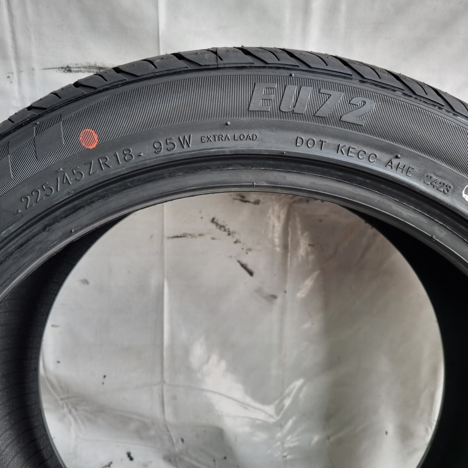 225 45 ZR 18 x2 Evergreen 95W XL Brand New Tyres 22545ZR18 x2 Mid Range