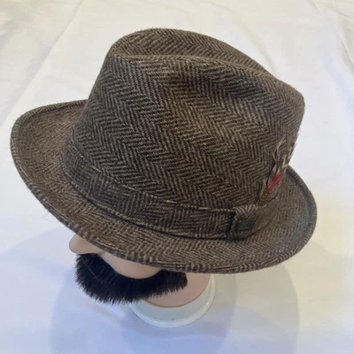 Vintage Dobbs Fifth Avenue 5th Tweed Brown Fedora Hat Feather & Pin Size 7 3/8 - Image 1 of 4