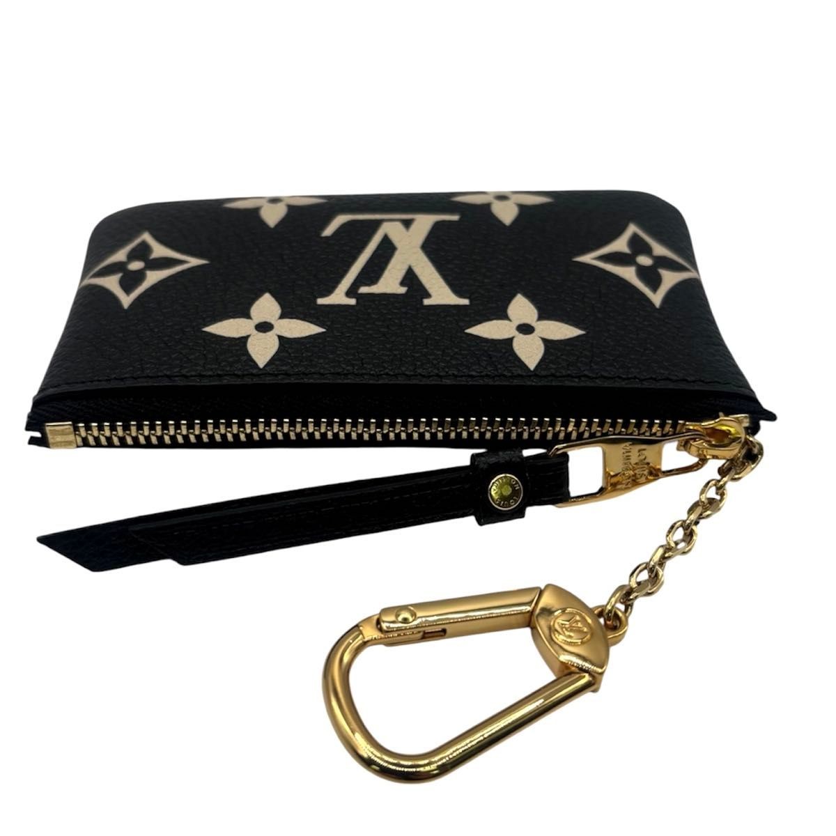 LOUIS VUITTON Pochette Cl Empreinte — image 6
