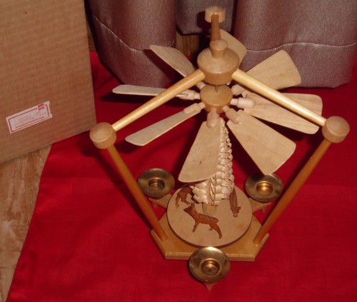 ☆kleine Weihnachtspyramide☆Erzgebirge Seiffen☆aus der DDR☆ca.25 cm hoch☆in OVP☆