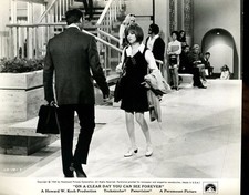 Barbra Streisand On A Clear Day You Can See Forever Original 8x10" Photo L9807