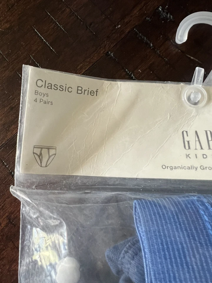 Gap boys Classic Brief 4-pack Size XS 4-5 New - Image 4 of 4