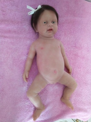 bebé reborn niño