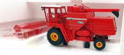 Universal Hobbies 1/32 Scale UH6329 - Massey Ferguson 760 Combine Harvester Red - Picture 2 of 6