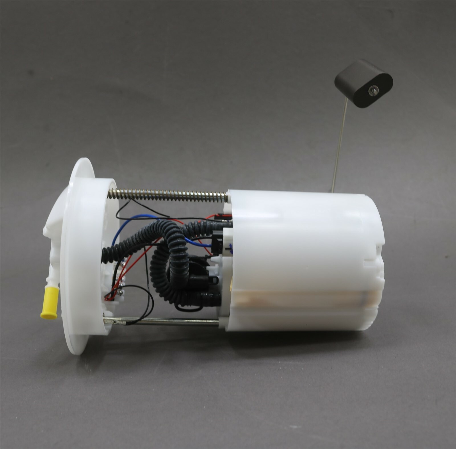 NEW Spectra Fuel Pump Module Assembly SP5048M Volvo V50 2.5L I5 DOHC