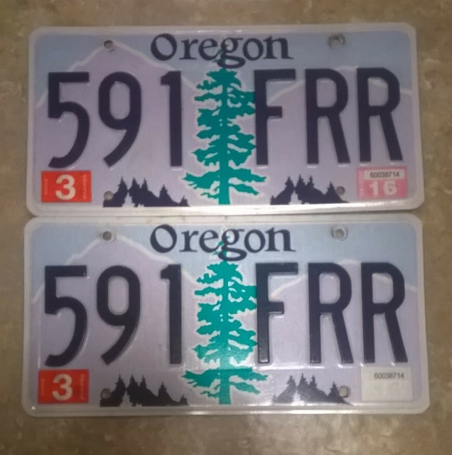 2 OREGON LICENSE PLATES eBay