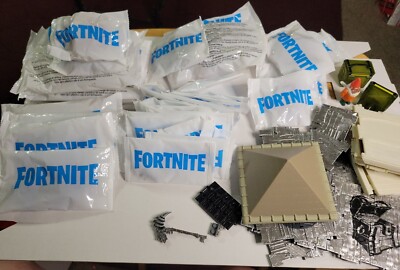 Fortnite Clock Tower Set Incomplete With 29 Unopen Peices.