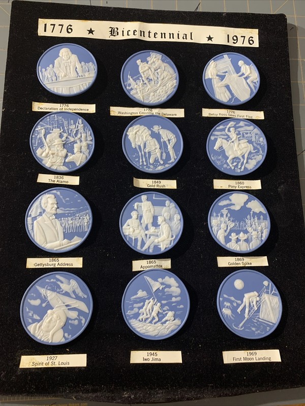 bicentennial buttons