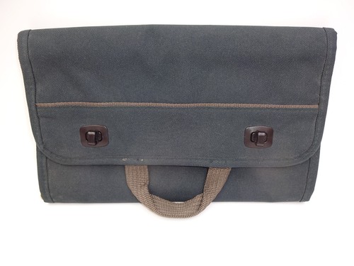 Green Ricardo Beverly Hills Hanging Travel Toiletries Organizer Bag Style #9505