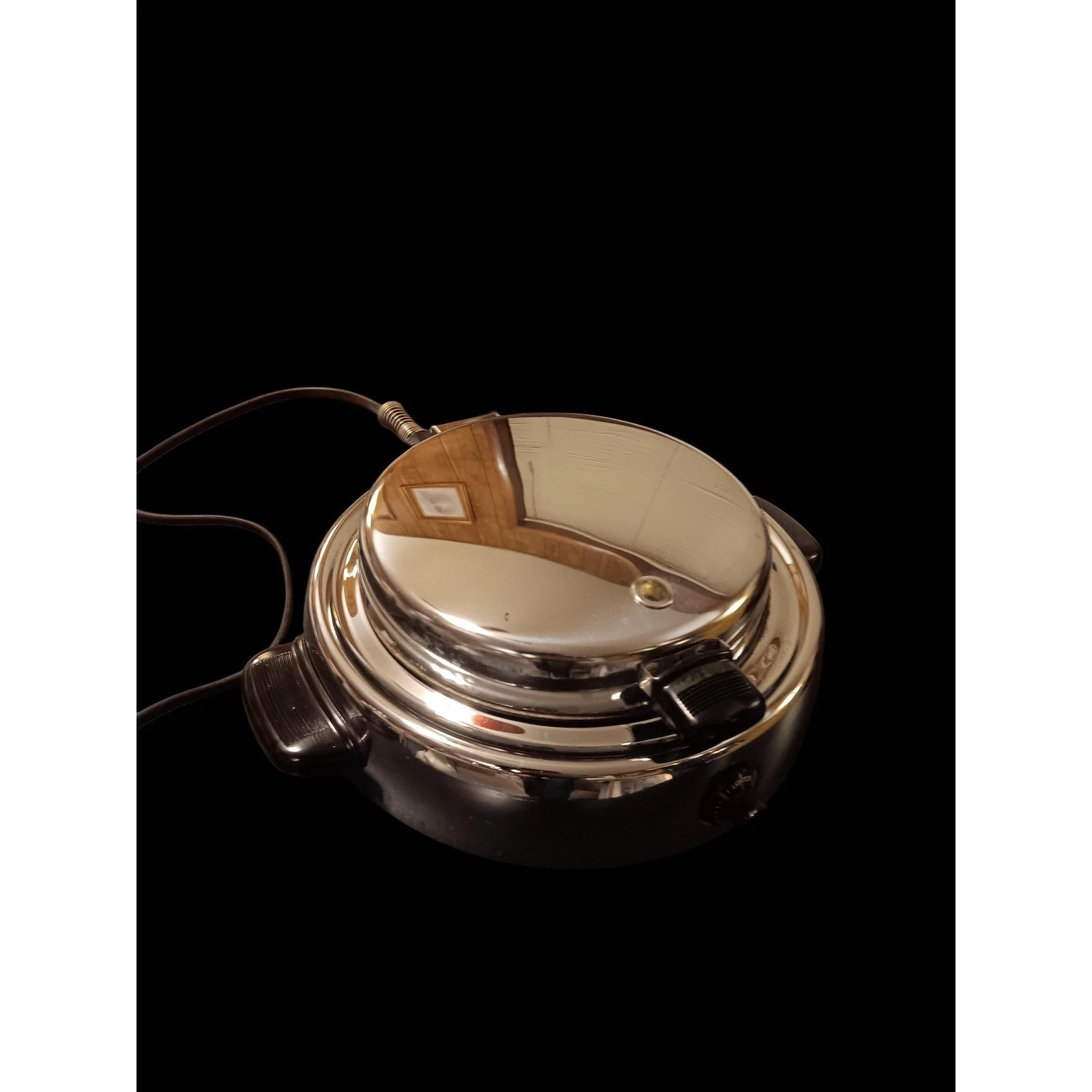 Vintage Dominion UFO Waffle Maker 1966 Atomic Space Age Chrome Mid Century USA