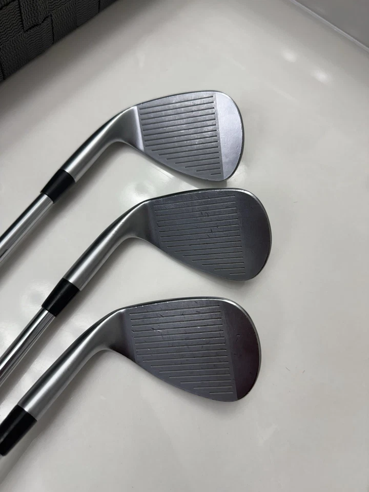 Mizuno JPX 923 Hot Metal Pro Wedge Set 60 56 52. Right Hand - Image 2 of 4