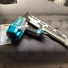 Makita AN924 3-1/2 inch 21 Degree Full Round Framing Nailer