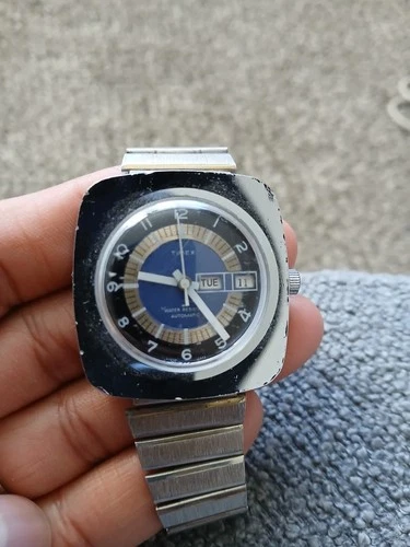 Rare Vintage Timex Automatic Mens Watch 37mm Square Case runs great