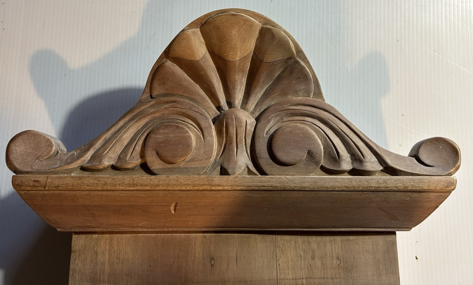 VINTAGE THICK FURNITURE TOPPER OR PEDIMENT  FREE SHIPPING TO USA