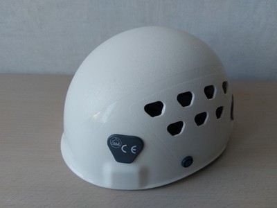 Petzl Ecrin Roc Climbing Helmet Mountaineering Helmet Canyoning Helmet (Good Condition)