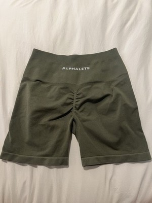 Alphalete Women s Amplify Shorts 4  - Size S