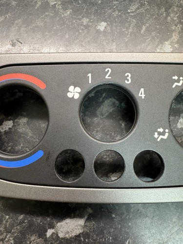 Vauxhall (Opel) Corsa C Tigra Combo grau Heizungsbedienteil Surround 14686131 WGZ08 - Bild 3 von 7