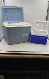 Gott Coleman 16 Blue White Insulated Hand Held Portable Camping Coolers Lot Of 2