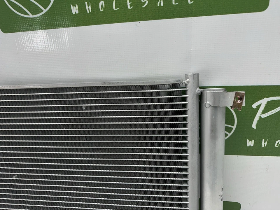 NUEVO condensador de aire acondicionado de aluminio apto para Hyundai Genesis 2015-2016 y Genesis G80 2017 Foto 2 de 4