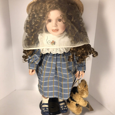 Boyds Bears Yesterday's Child, Nicole, Buzz Honey bees #3652 16 in.