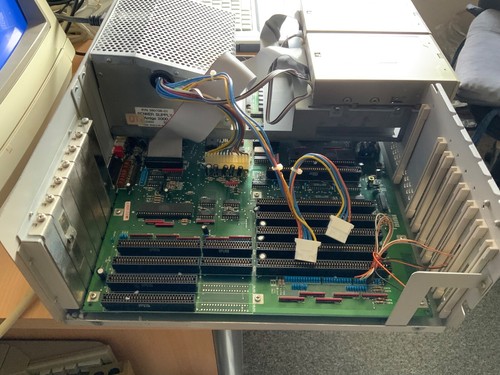 Commodore Amiga 2000 - Afbeelding 3 van 3