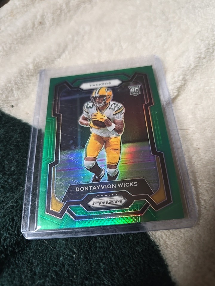 Dontayvion Wicks 2023 Panini Prizm #333 Rookies Green Wave Prizm (RC) Packers