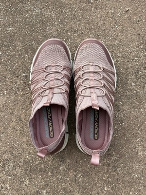 Woman s Sketchers Dual Lite Pink/Mauve Stretch Knit Slip On Size 7.5 Shoes