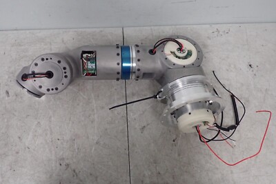 Elmo Motion Industrial Robotic Arm with G-SOLTWI10/100EE7 Servo Drive Solo Board