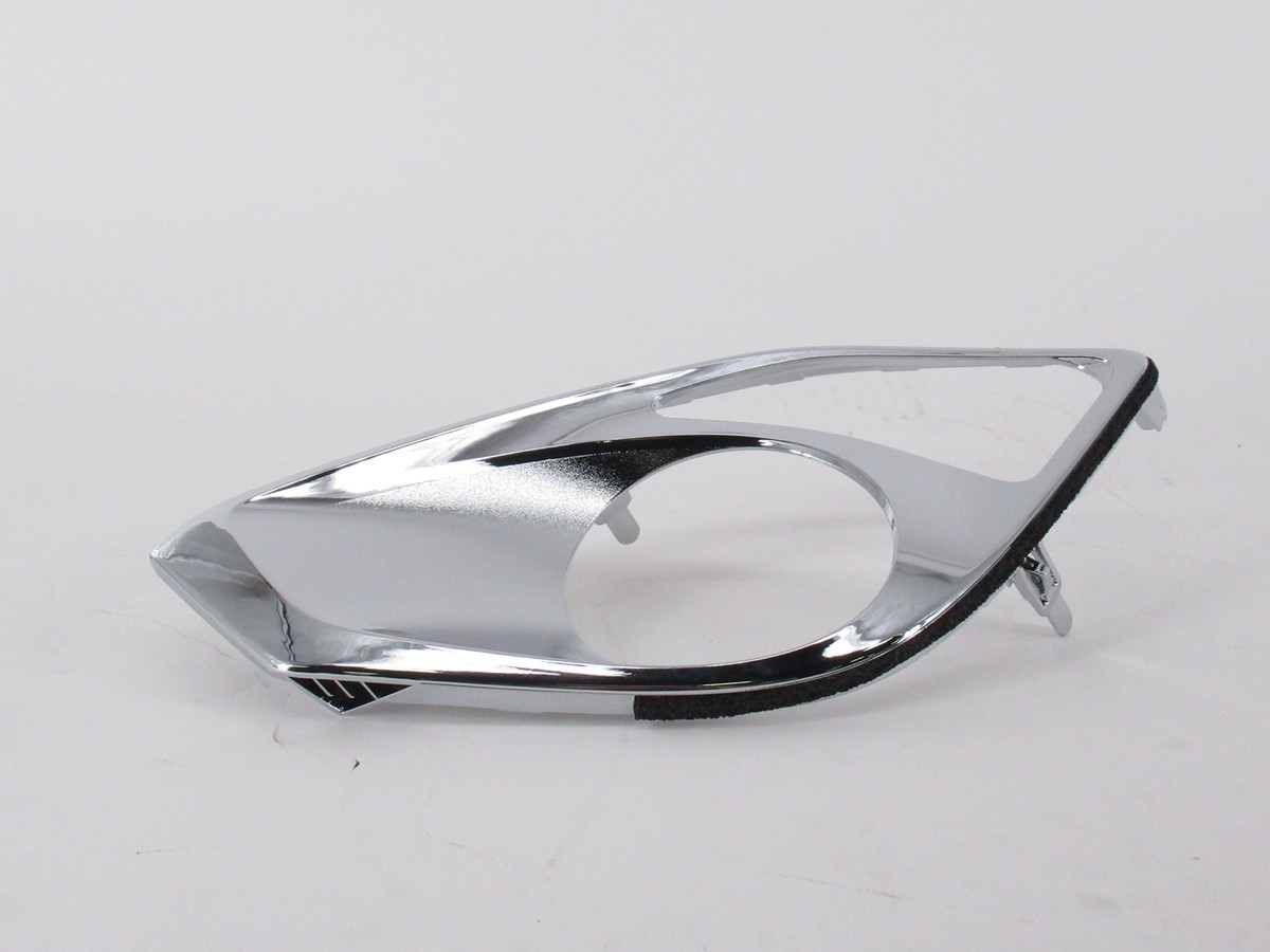 Genuine OEM Toyota 52128-07040 Driver Fog Lamp Trim Cover Chrome