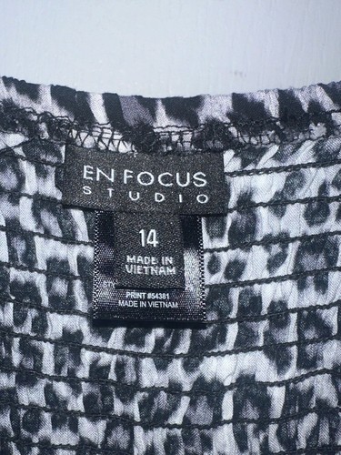 En Focus Studio Women’s Size 14 Leopard Print Gray/Black Romper / Jumpsuit - Picture 9 of 10