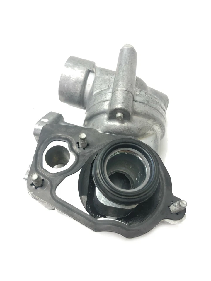 Carcasa de termostato GM con junta para Cadillac ATS-V CTS V 2014-2019 12639905 Foto 2 de 4