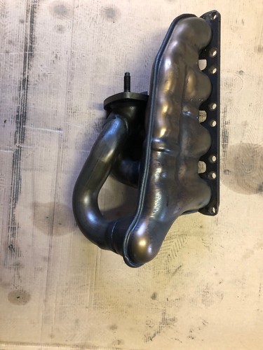 Audi A4 8E 8EC A6 4B 2,0L FSI ALT 130PS Abgaskrümmer Auspuff Krümmer 06D253031C