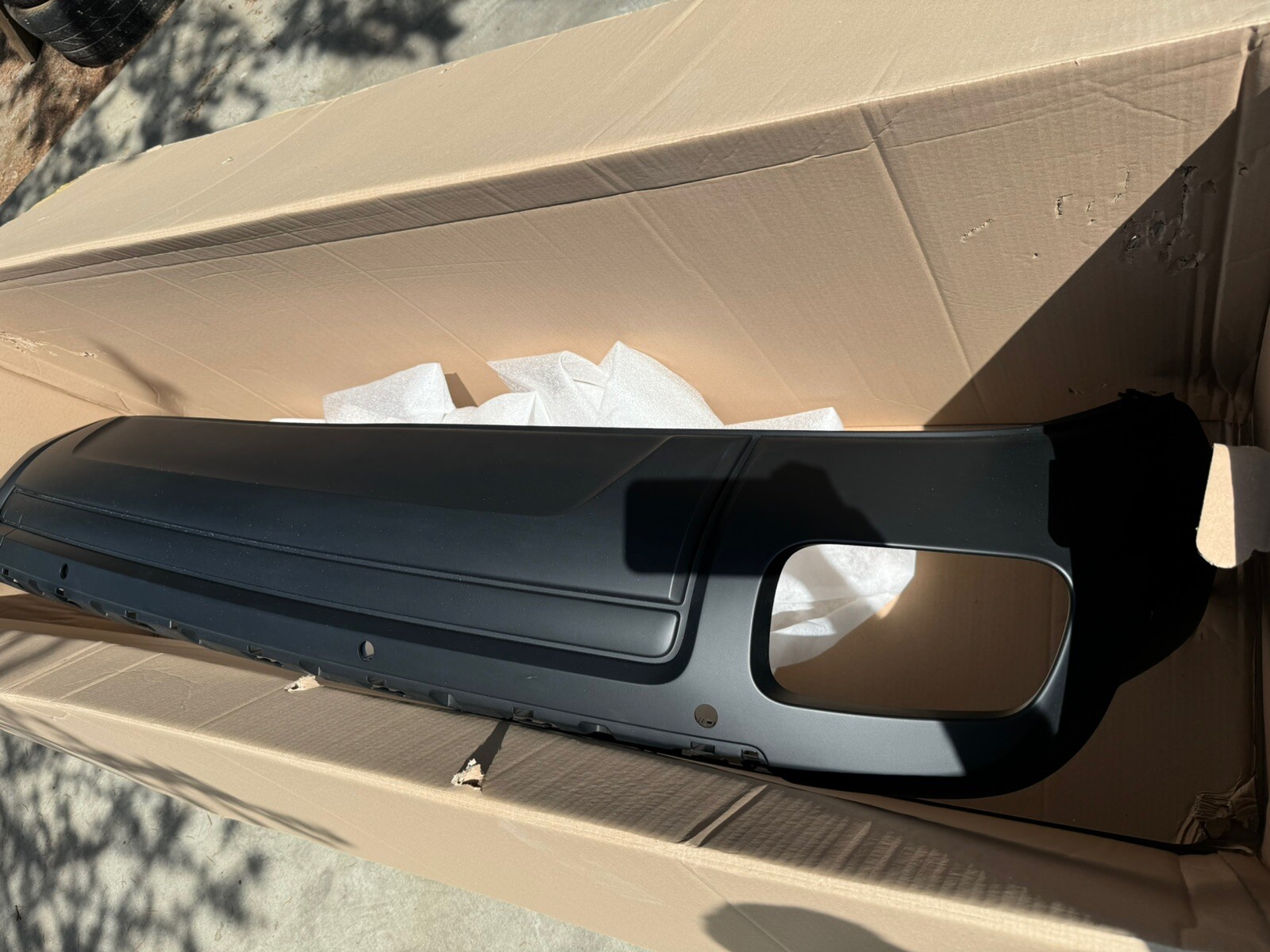 Rolls-Royce Cullinan Rear Bumper Cover Diffuser Valance 51127448712