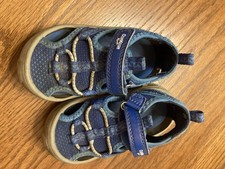 Oshkosh B gosh Toddler Blue Machine Washable Sneakers Sport Sandals Size 6 M