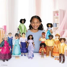 Disney Encanto Ultimate Madrigal Family Dolls Gift Set Includes 12 Dolls