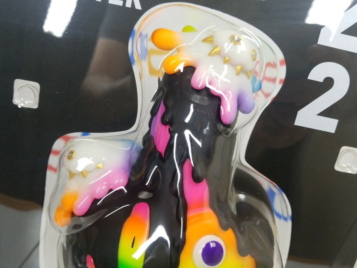 KEA x INSTINCTOY Liquid Peace Monster Sofubi Urban Art Toy KEA x INSTINCTOY Liquid Peace Monster Sofubi Urban Art Toy