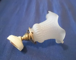 Ancienne Applique Murale Patere Porcelaine Et Tulipe En Verre