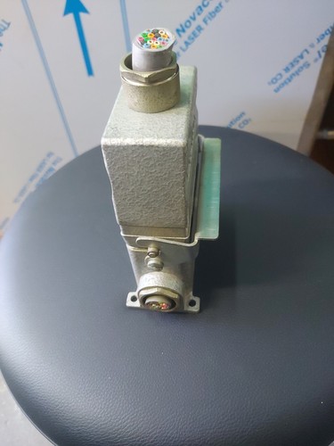 Phoenix Contact Latching power/ signal connector housing with 16 pole insert - Picture 4 of 7