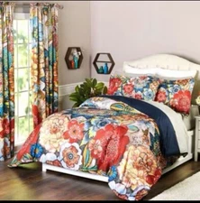 Laural Home Floral Blossom Twin Comforter By Lori Siebert NIB Great Price