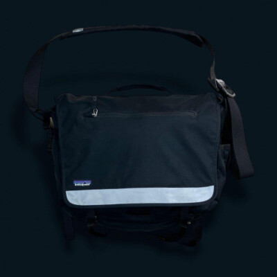 patagonia Half Mass Messenger Bag Shoulder Black 2011s limited