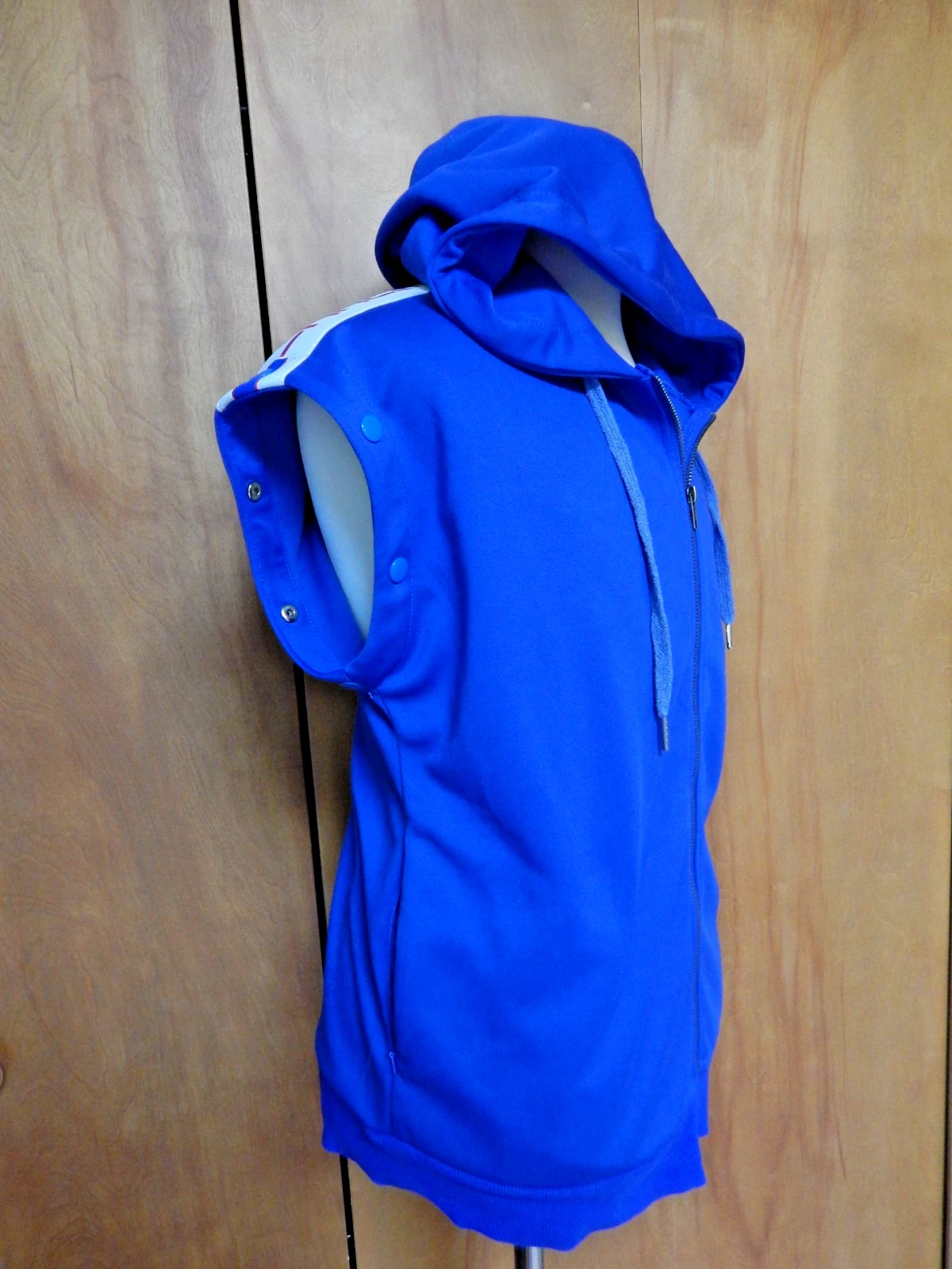 Felpa Gucci full zip con cappuccio L BLU maniche a scatto tasche zip bordo logo ottime condizioni