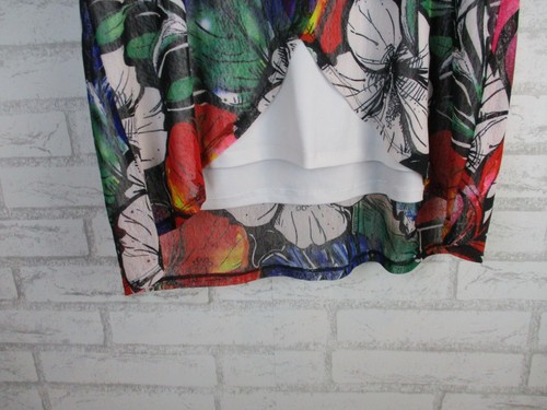 TS Sz XS, 14 Red, pink, green, blue floral print - Picture 6 of 8