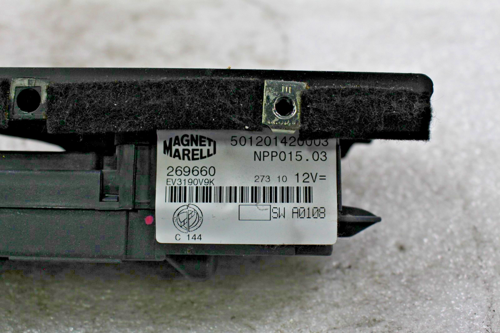 Maserati GranCabrio, RH, Right Inner Window Switch, Sticky Used, P/N 269660