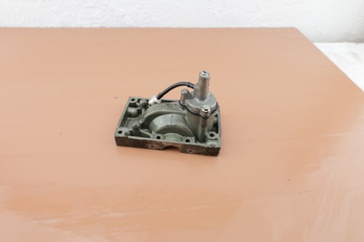 #ad Homelite 150 Automatic Chainsaw OEM Oil Pump 68574 $8.99