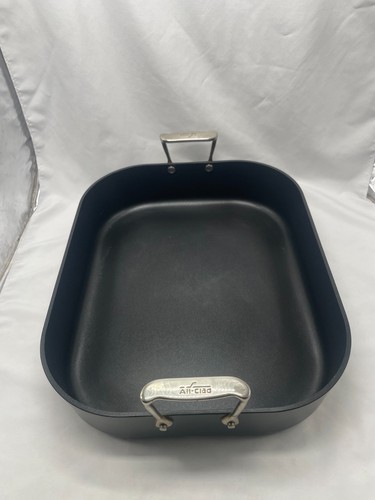 All Clad B1 Nonstick Roaster With Rack 16"X13" - Picture 6 of 10