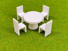 O Scale 1:48 White Table  Chair Set   4 Tables  16 Chairs   Diorama Furniture