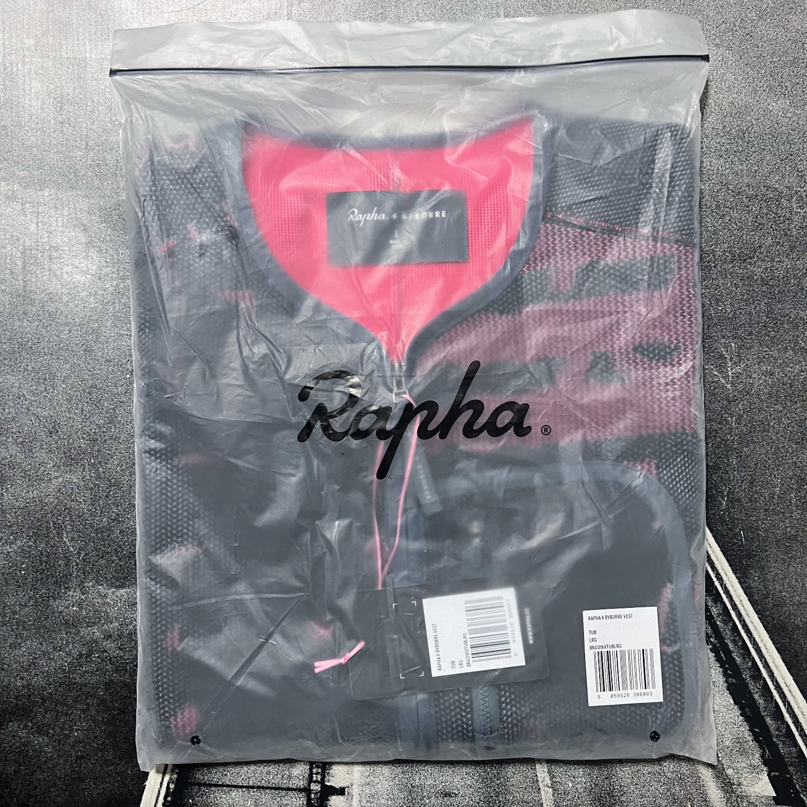 NEW Size L Rapha Limited Men’s Rapha + BYBORRE Vest Gilet Large Dark Grey